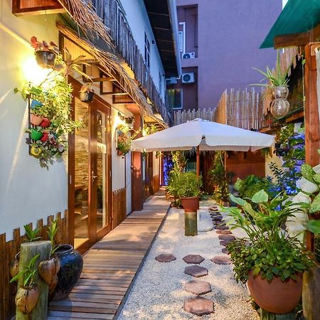 Maladiwa Beach & Spa Маафуши Экстерьер фото